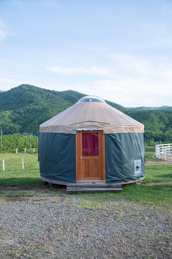 מלון Akaigawa The Yurts At Margo'S Garden, Kiroro מראה חיצוני תמונה